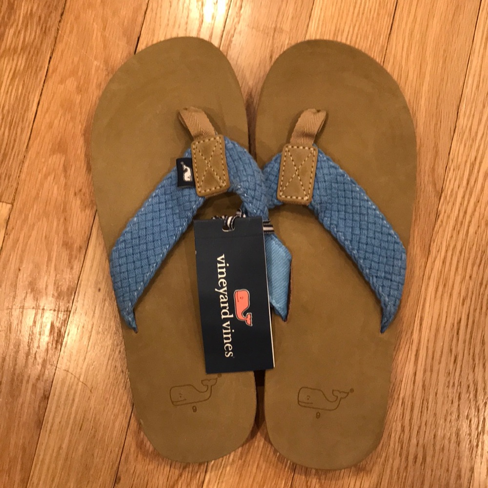 NWT Vineyard vines leather flip flops, men’s 9